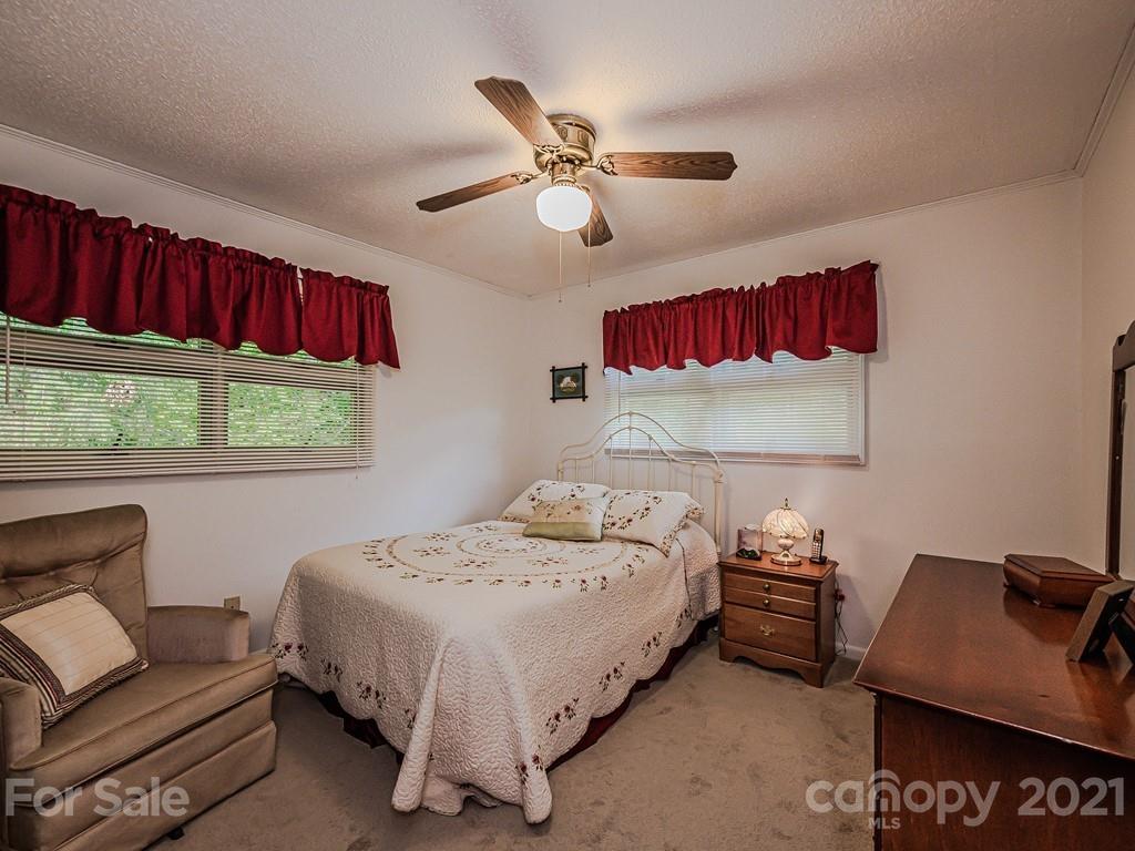 944 Armstrong Road Belmont, NC 28012 - Photo 10 of 14 Gallery Image 10