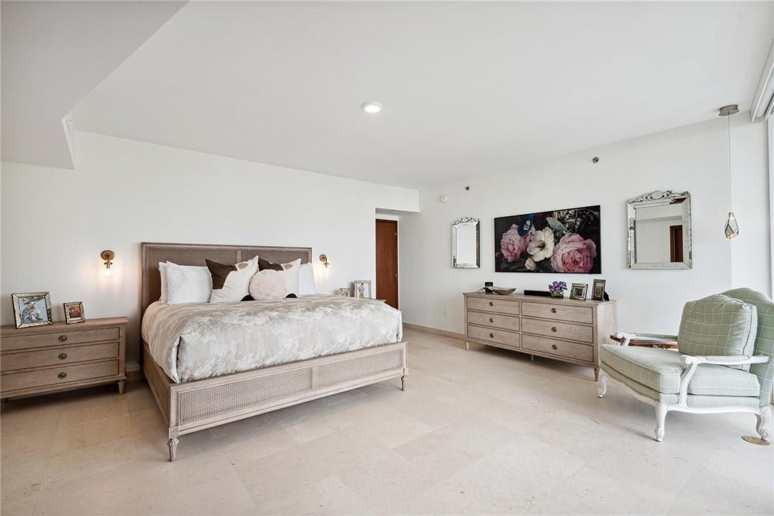 450 Alton Road, Unit 802 Miami Beach, FL 33139 - Photo 23 of 36 Photo 23