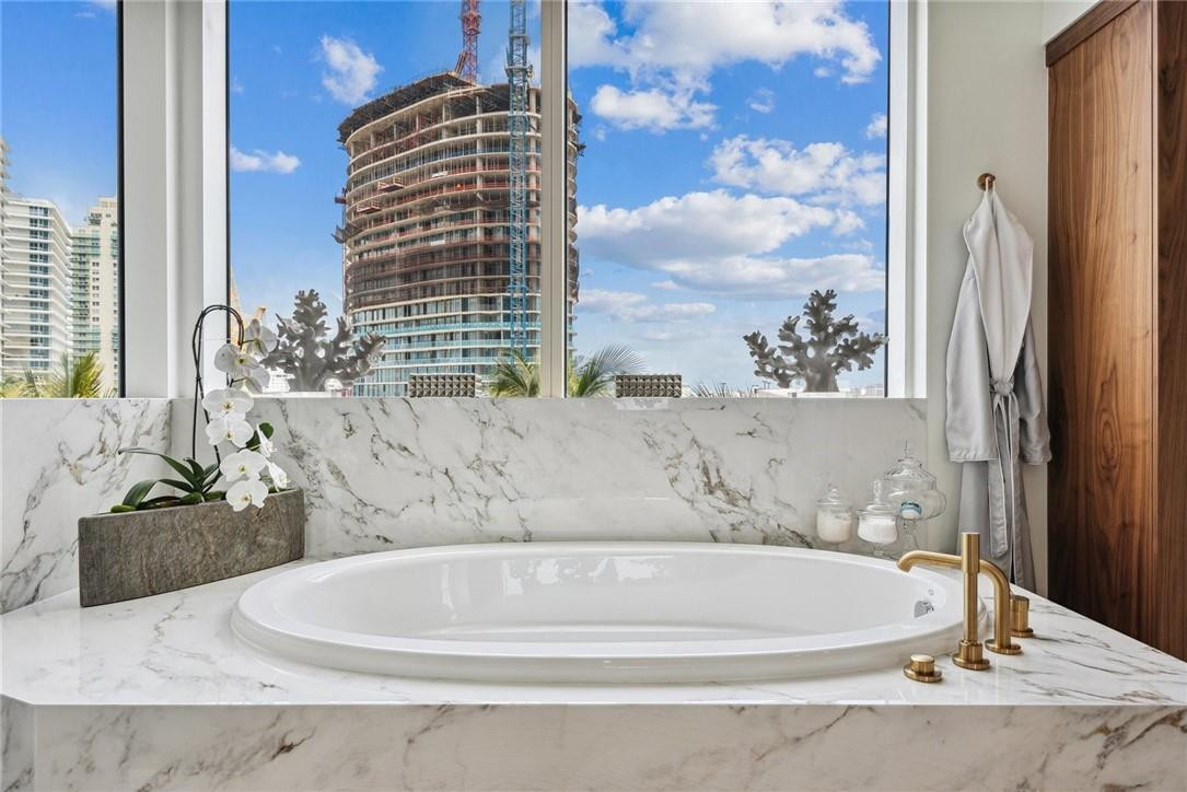 450 Alton Road, Unit 802 Miami Beach, FL 33139 - Photo 25 of 36 Photo 25