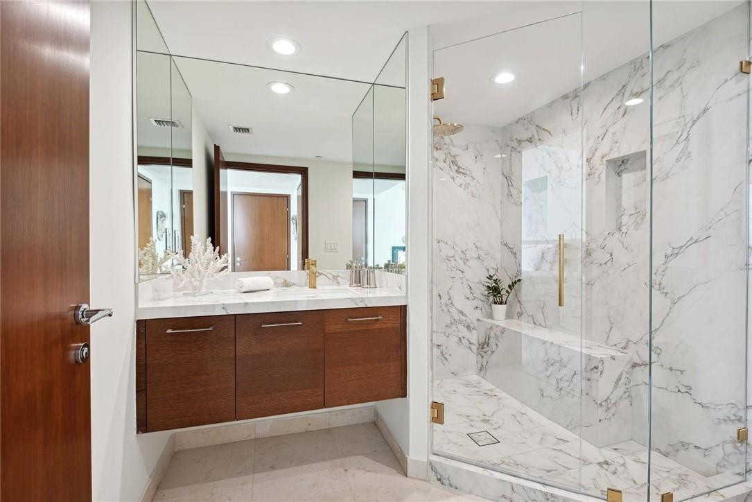 450 Alton Road, Unit 802 Miami Beach, FL 33139 - Photo 30 of 36 Photo 30