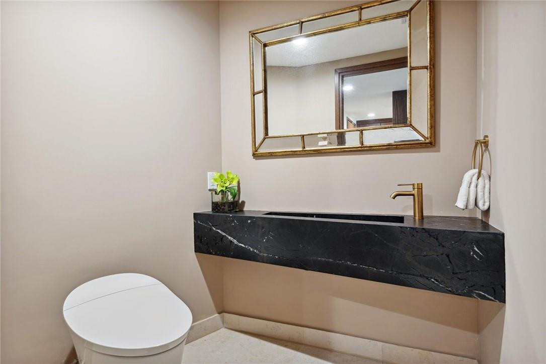 450 Alton Road, Unit 802 Miami Beach, FL 33139 - Photo 31 of 36 Photo 31