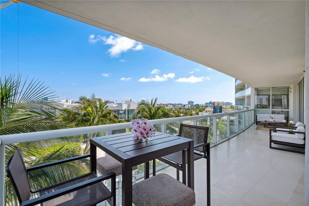 450 Alton Road, Unit 802 Miami Beach, FL 33139 - Photo 33 of 36 Photo 33