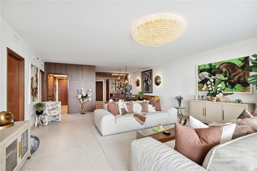 450 Alton Road, Unit 802 Miami Beach, FL 33139 - Photo 8 of 36 Photo 8
