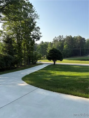 $425,000 | 13431 Ward Road, Holland, NY 14080