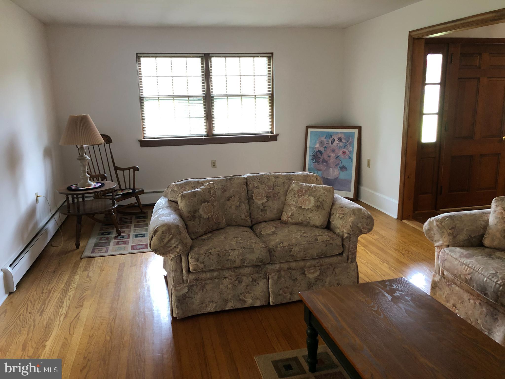 685 New Galena Road Chalfont, PA 18914 - Photo 6 of 62 Living Room
