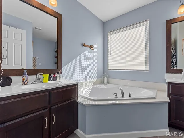 $424,900 | 4026 Amberleigh Parkway, Imperial, MO 63052