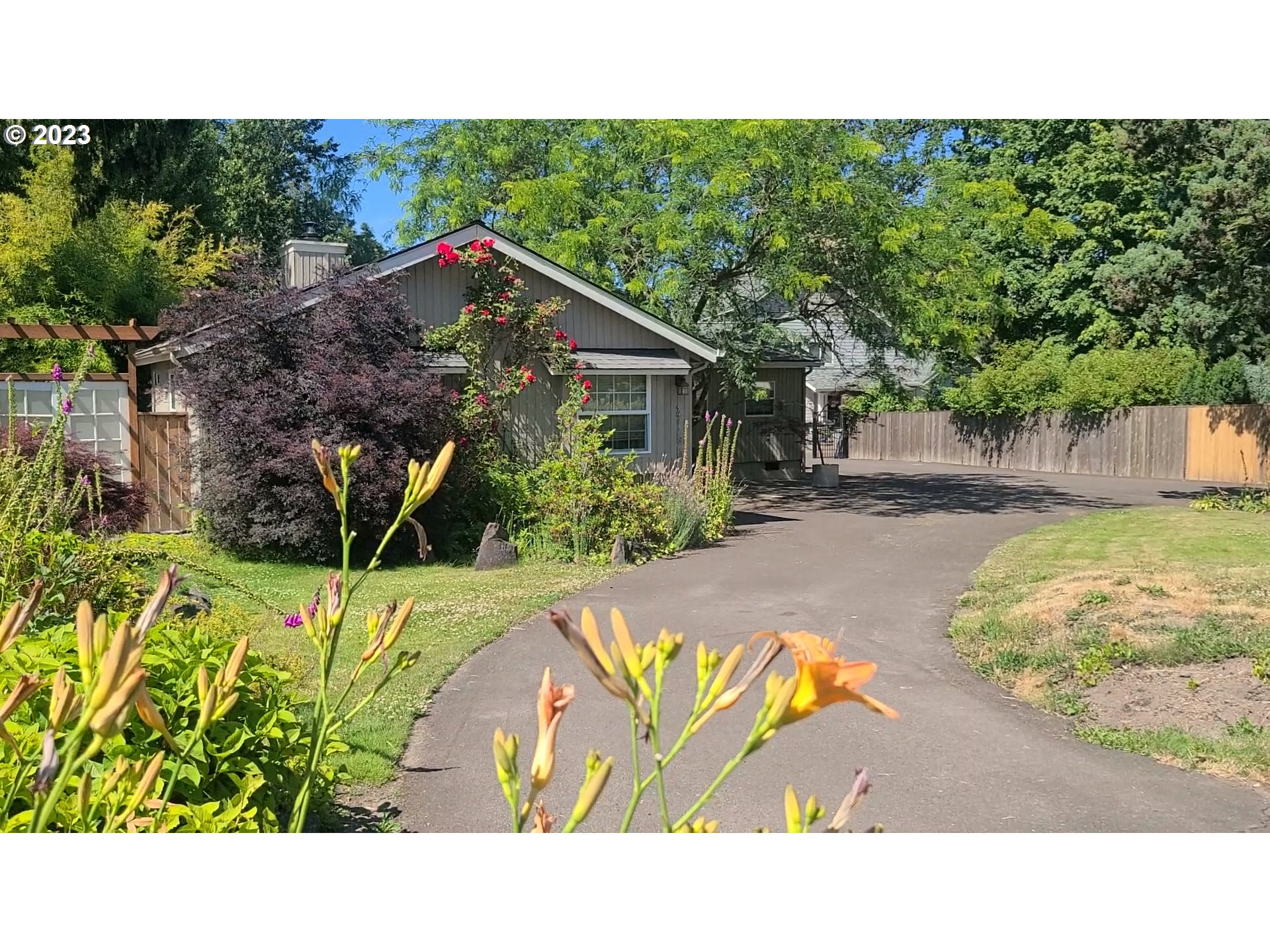 4155 Mapleton Drive West Linn, OR 97068 - Photo 2 of 38 a black and white photo of a house