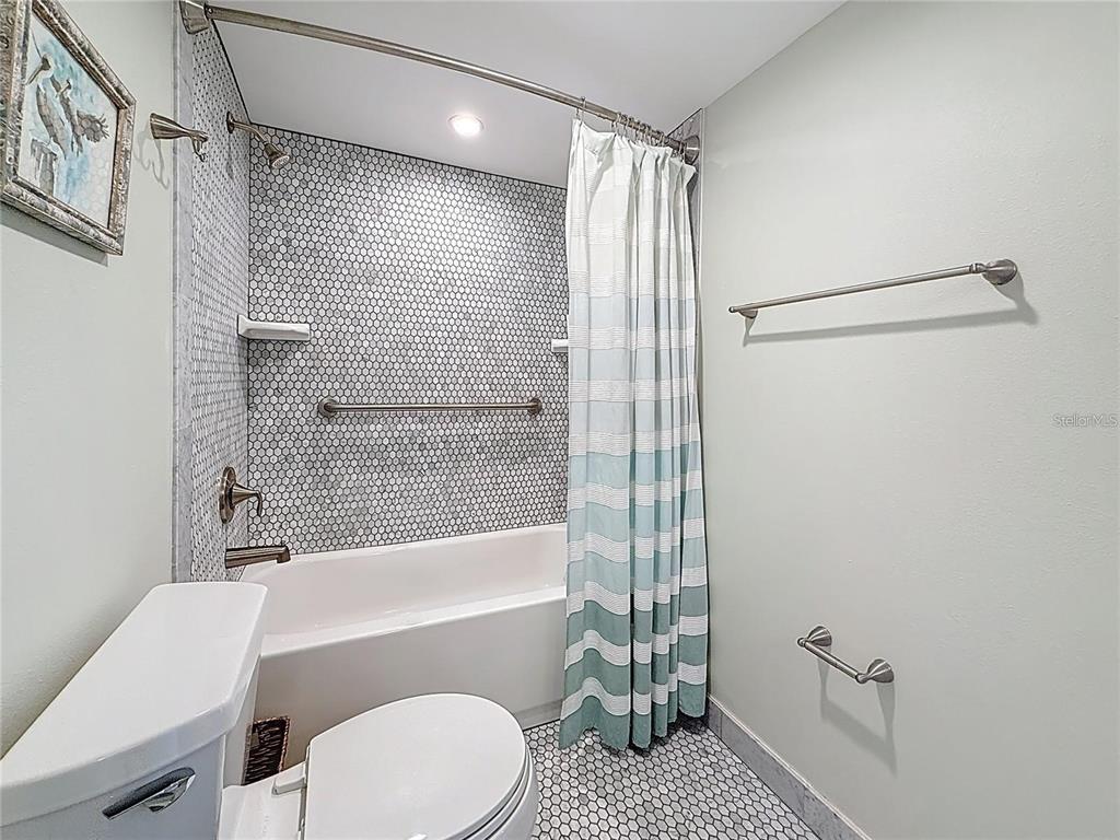 Key Capri Key Capri Key, Unit 301 St. Petersburg, FL 33706 - Photo 30 of 67