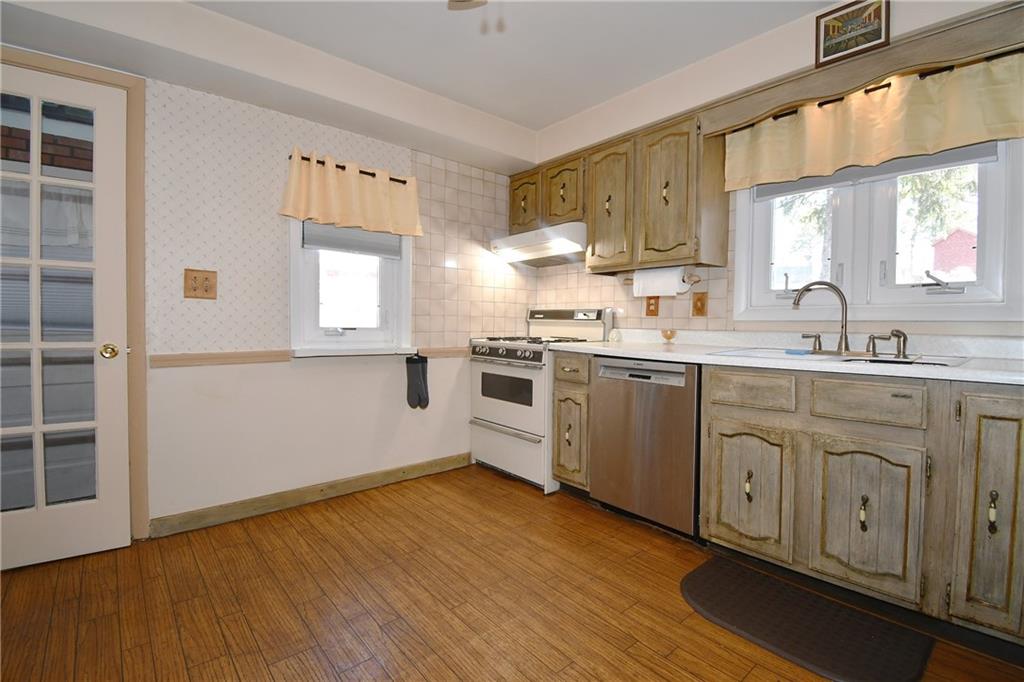 52 Bellview Circle McKees Rocks, PA 15136 - Photo 15 of 32