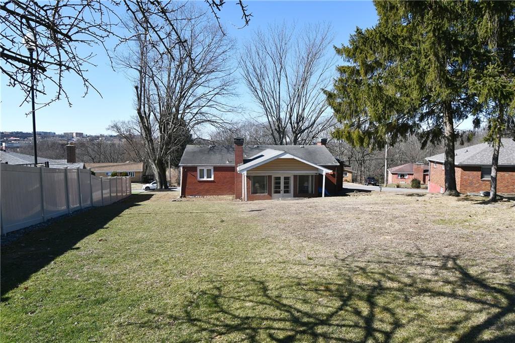 52 Bellview Circle McKees Rocks, PA 15136 - Photo 30 of 32