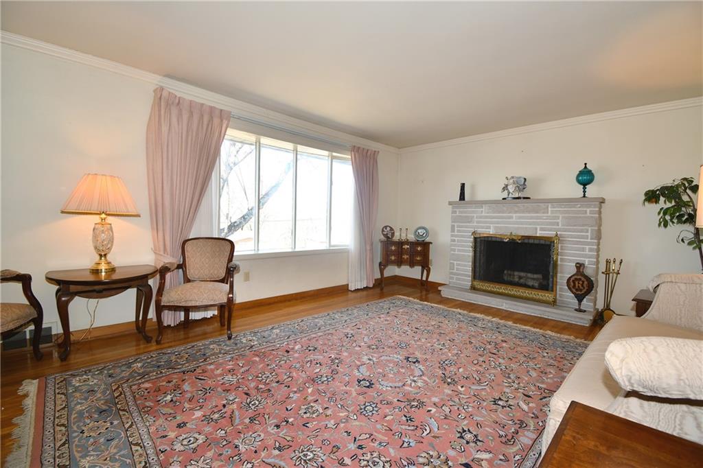 52 Bellview Circle McKees Rocks, PA 15136 - Photo 5 of 32