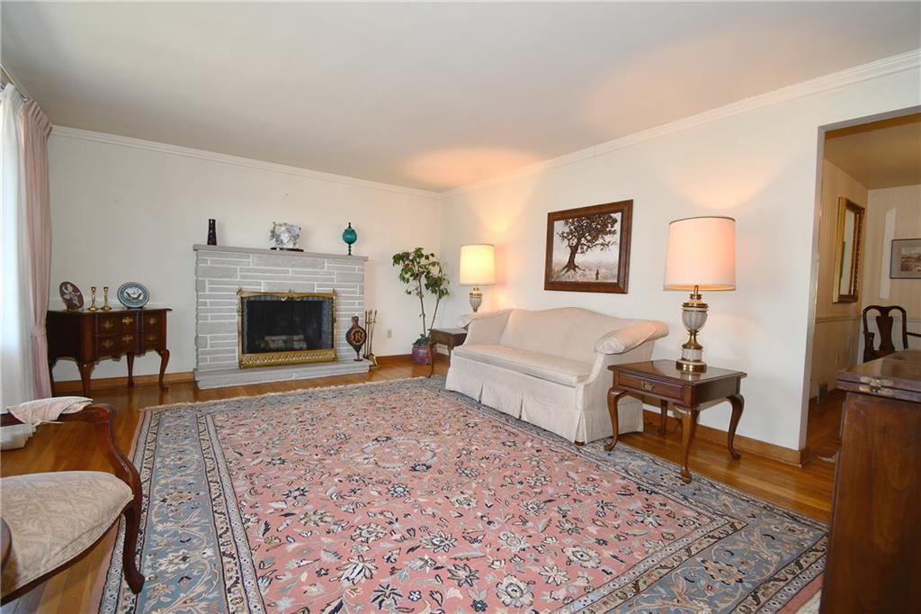 52 Bellview Circle McKees Rocks, PA 15136 - Photo 6 of 32