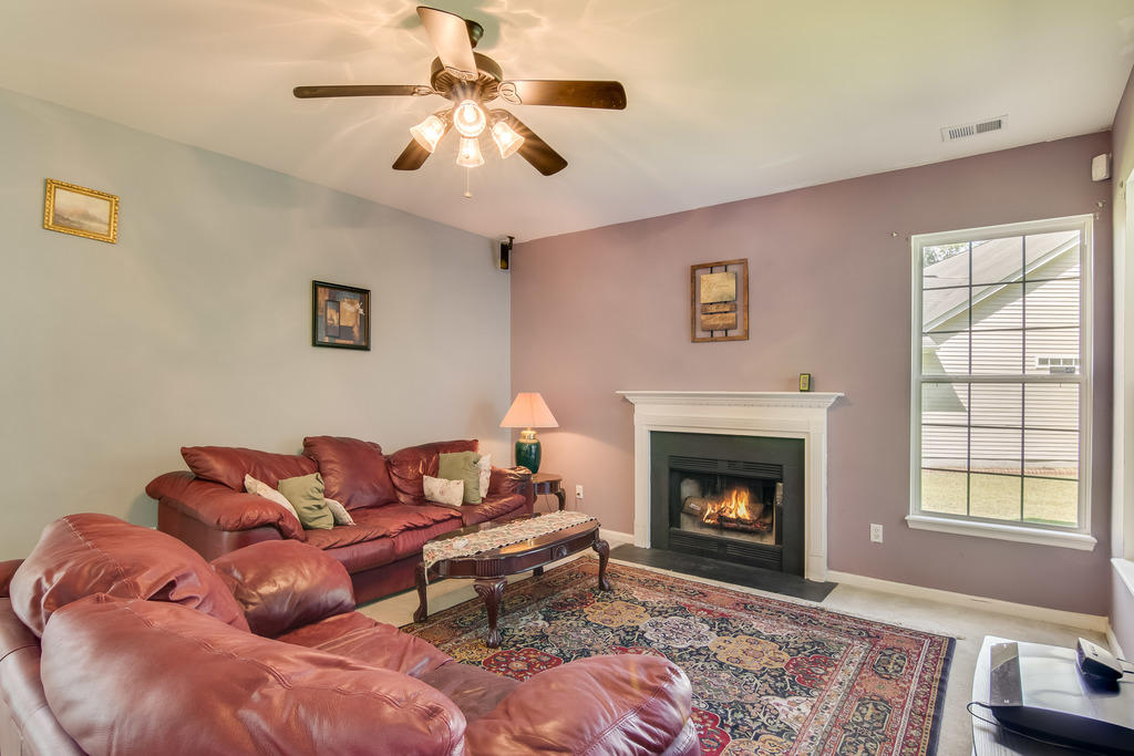 156 Oakbluff Road Summerville, SC 29485 - Photo 9 of 26 IMG_6046