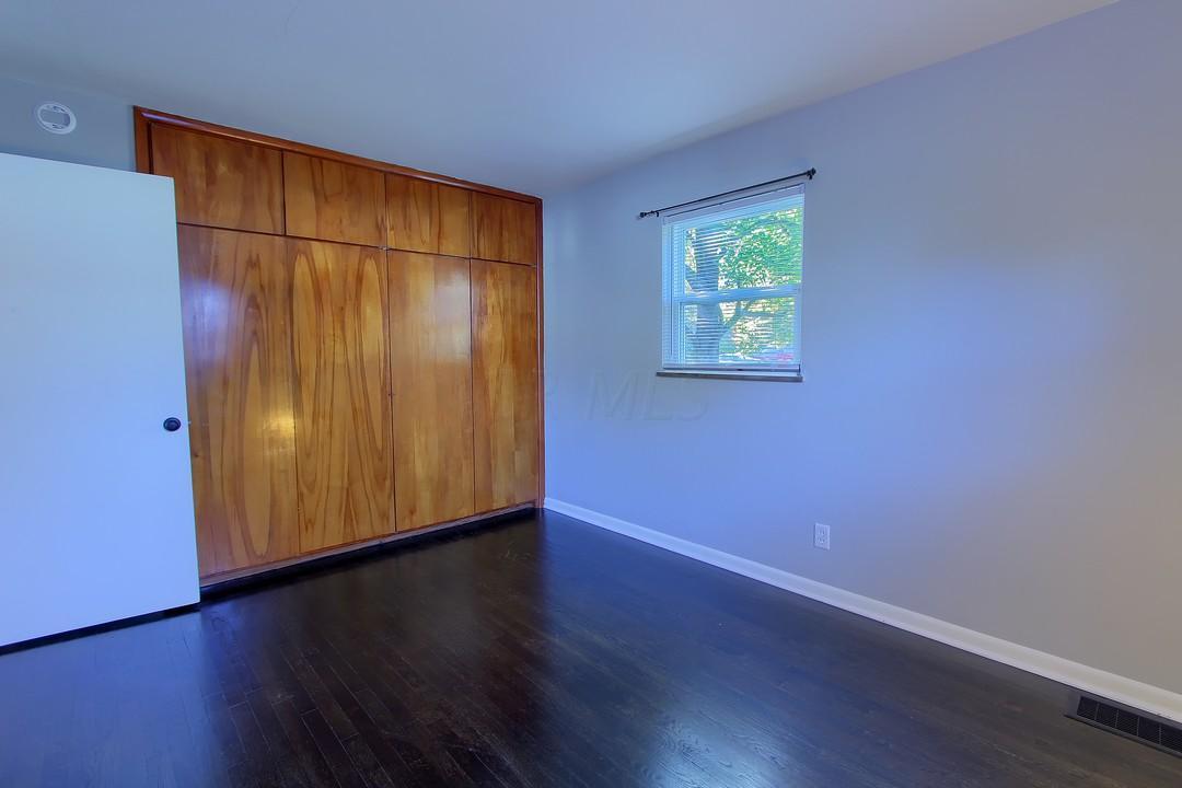 2608 Bristol Road Columbus, OH 43221 - Photo 15 of 45