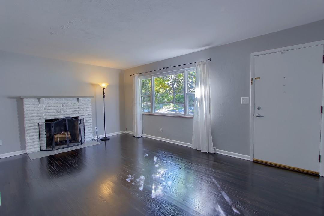 2608 Bristol Road Columbus, OH 43221 - Photo 4 of 45