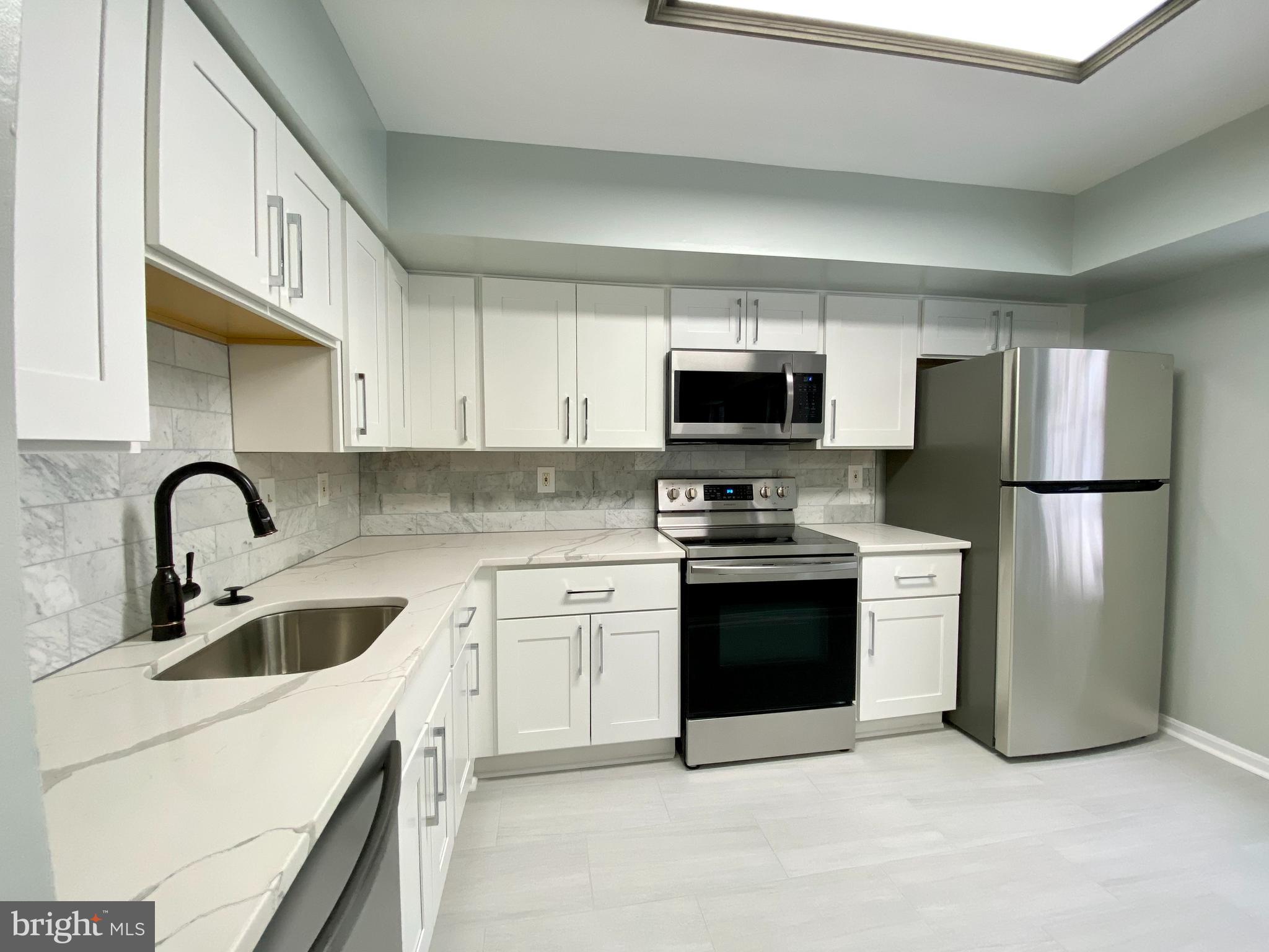 2000 Flowering Tree Terrace Silver Spring, MD 20902 - Photo 4 of 21 Gallery Image 4
