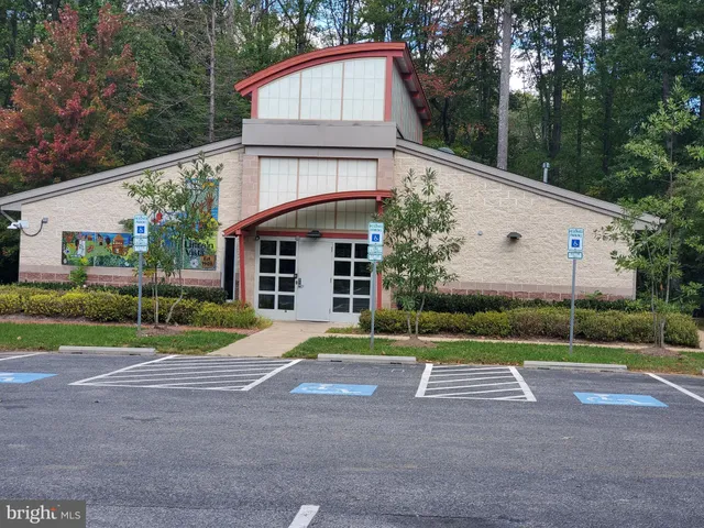 $4,500 | 5710 Lincoln Avenue, Lanham, MD 20706