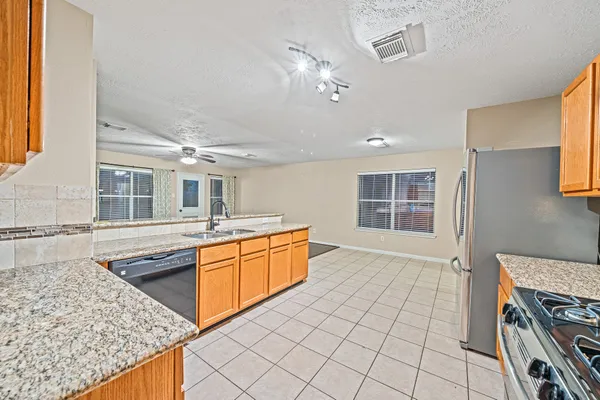 $2,500 | 19603 Yaupon Mist Drive, Cypress, TX 77433