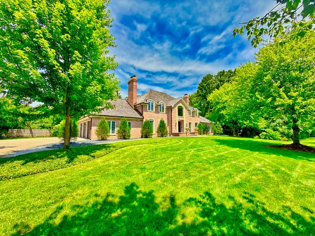 $2,750,000 | 560 Jacqulyn Lane, Lake Forest, IL 60045