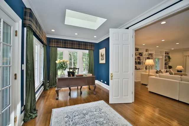 $2,750,000 | 560 Jacqulyn Lane, Lake Forest, IL 60045