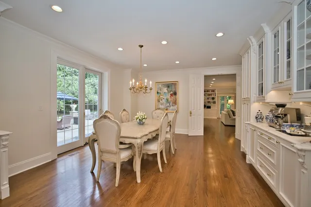 $2,750,000 | 560 Jacqulyn Lane, Lake Forest, IL 60045