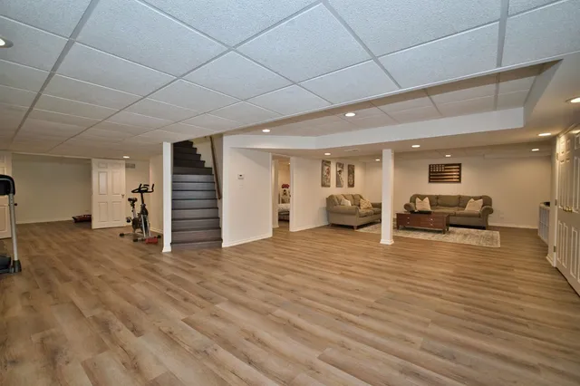 $2,750,000 | 560 Jacqulyn Lane, Lake Forest, IL 60045