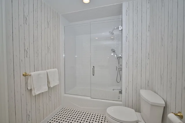 $2,750,000 | 560 Jacqulyn Lane, Lake Forest, IL 60045