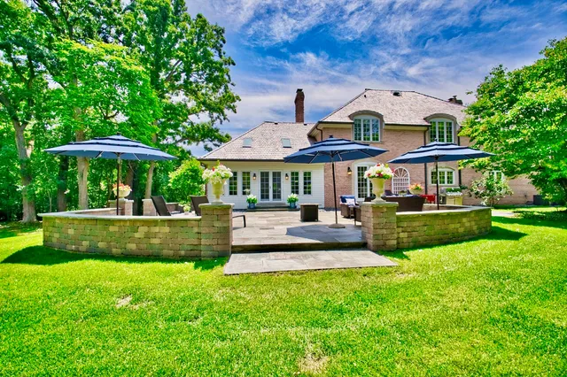 $2,750,000 | 560 Jacqulyn Lane, Lake Forest, IL 60045