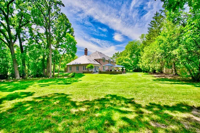 $2,750,000 | 560 Jacqulyn Lane, Lake Forest, IL 60045