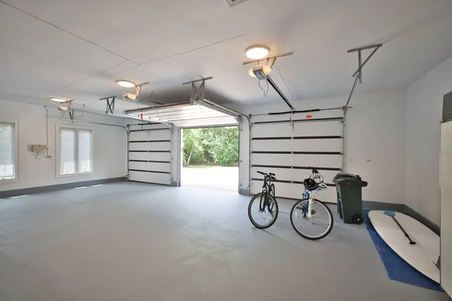 $2,750,000 | 560 Jacqulyn Lane, Lake Forest, IL 60045