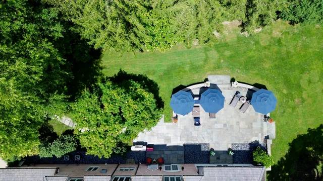 $2,750,000 | 560 Jacqulyn Lane, Lake Forest, IL 60045