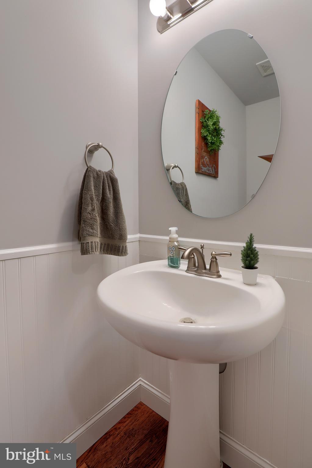 883 Central Manor Road Lancaster, PA 17603 - Photo 17 of 49