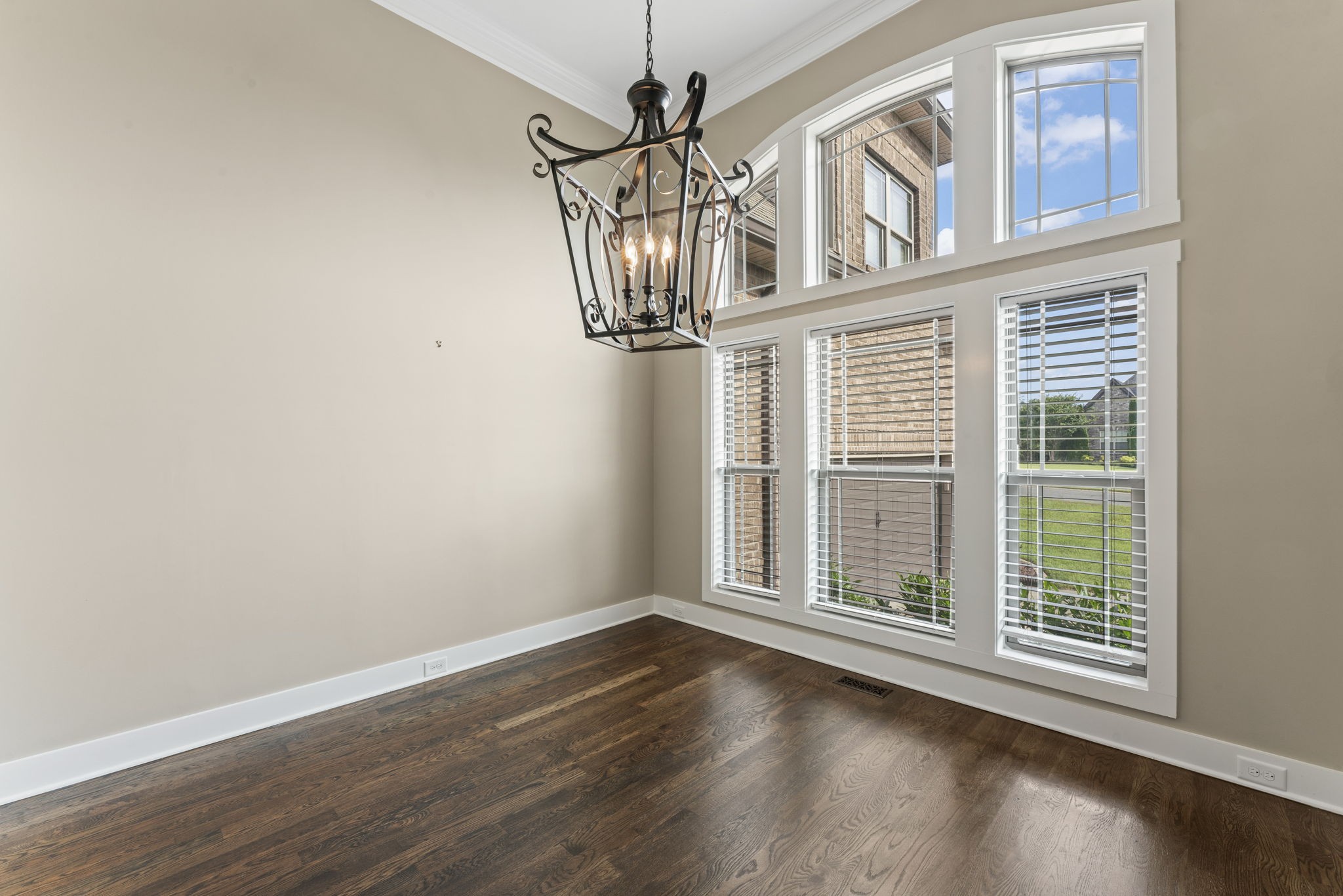 523 Urlacher Drive Murfreesboro, TN 37129 - Photo 4 of 45 a view of empty room with wooden floor
