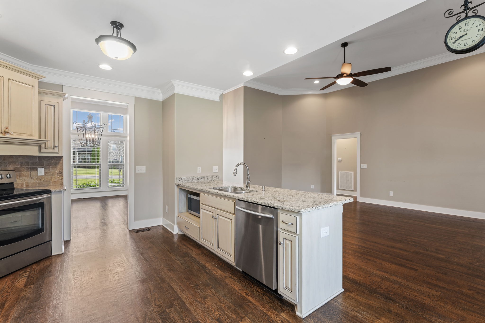 523 Urlacher Drive Murfreesboro, TN 37129 - Photo 7 of 45 an open kitchen with a stove and a wooden floors