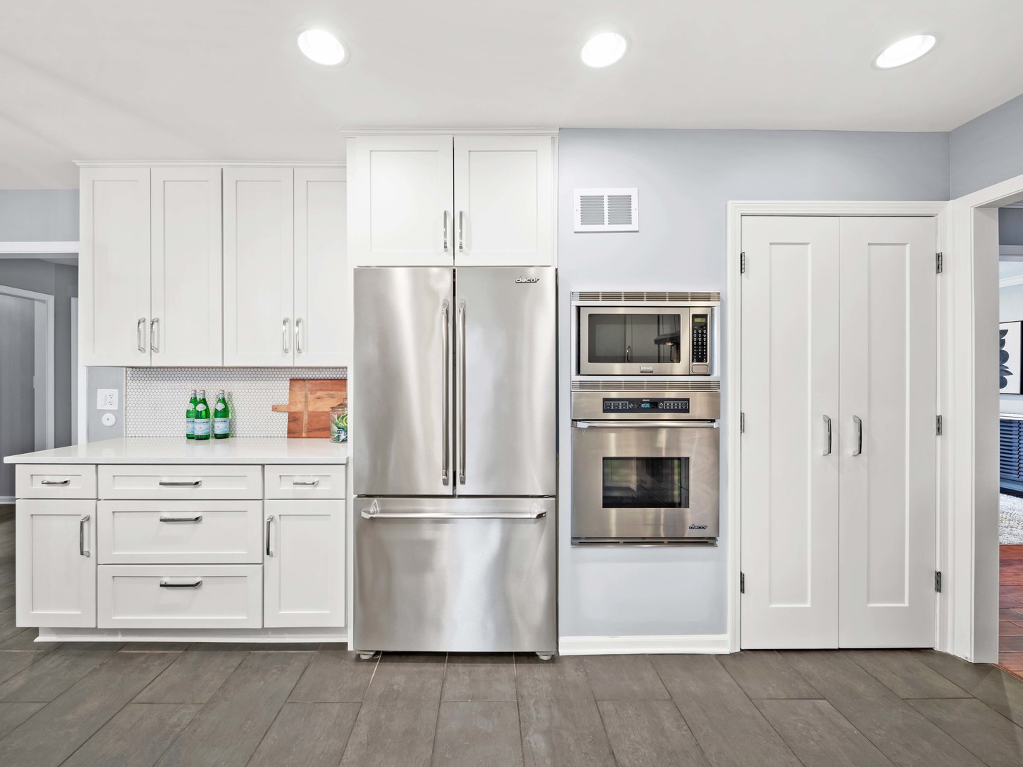 2409 The Strand Northbrook, IL 60062 - Photo 12 of 45