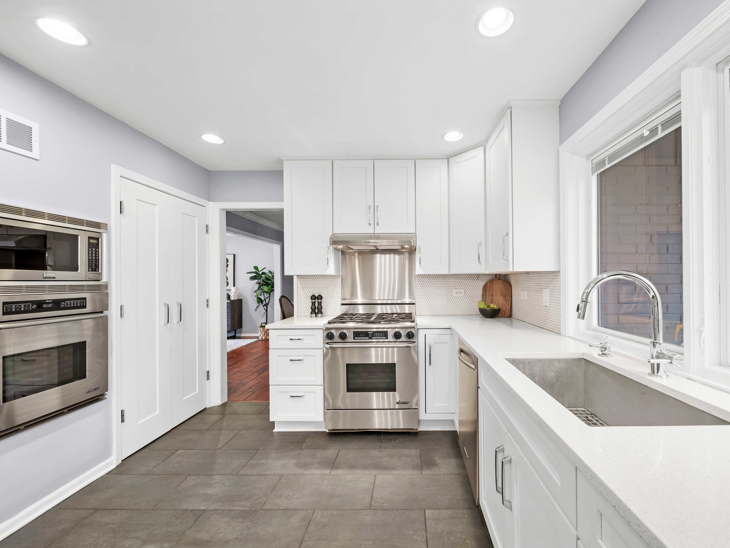 2409 The Strand Northbrook, IL 60062 - Photo 15 of 45