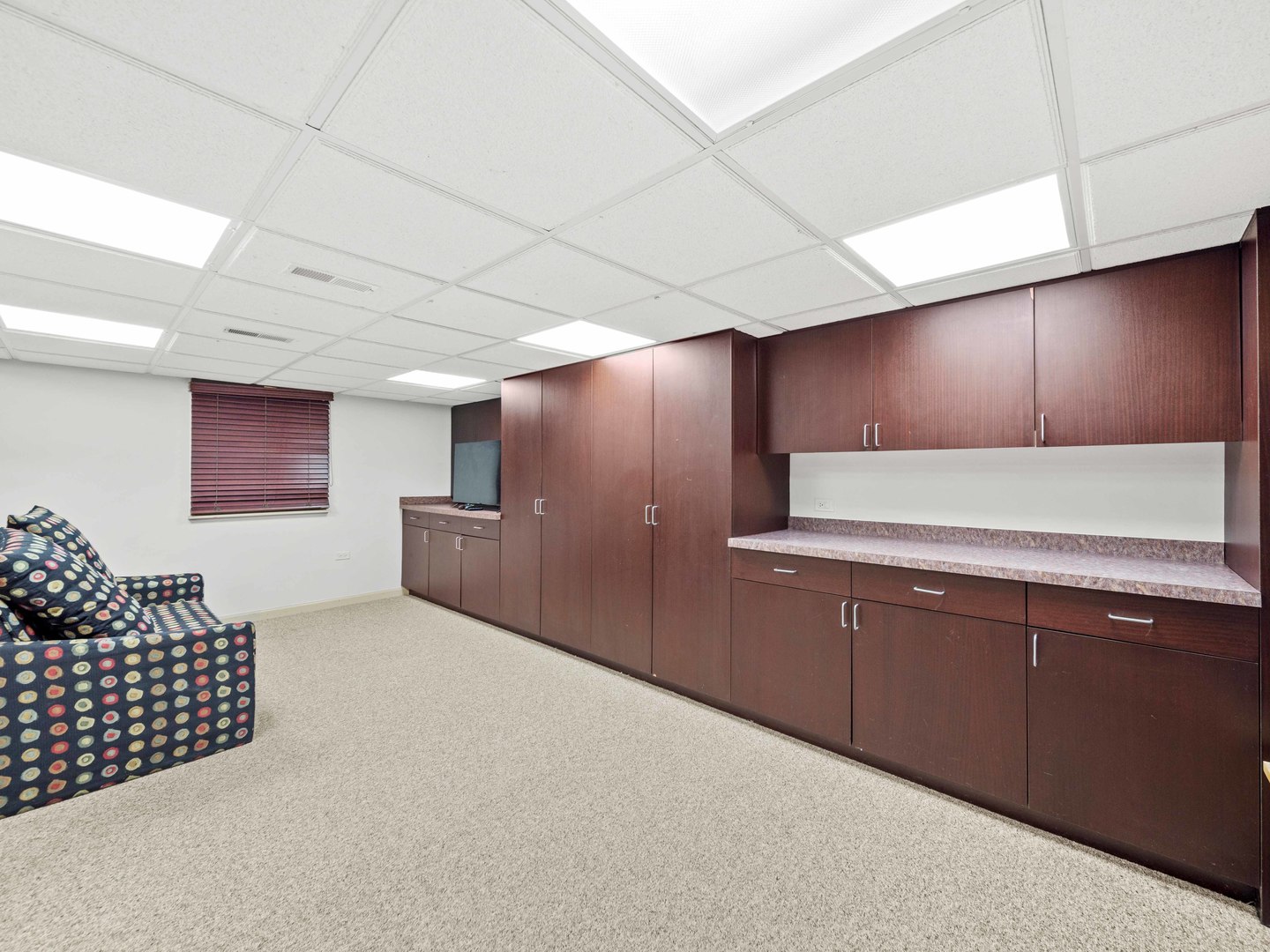 2409 The Strand Northbrook, IL 60062 - Photo 36 of 45