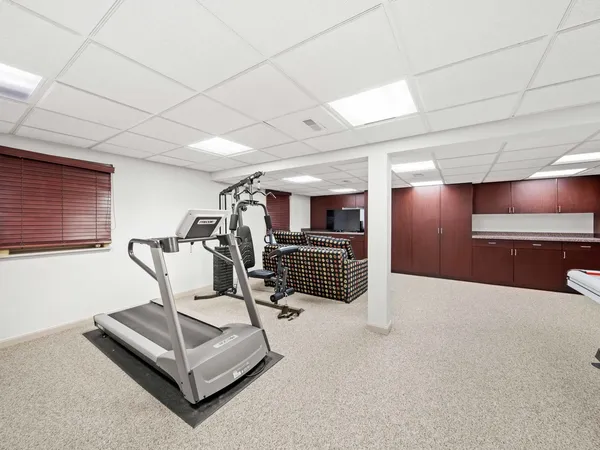 $975,000 | 2409 The Strand, Northbrook, IL 60062