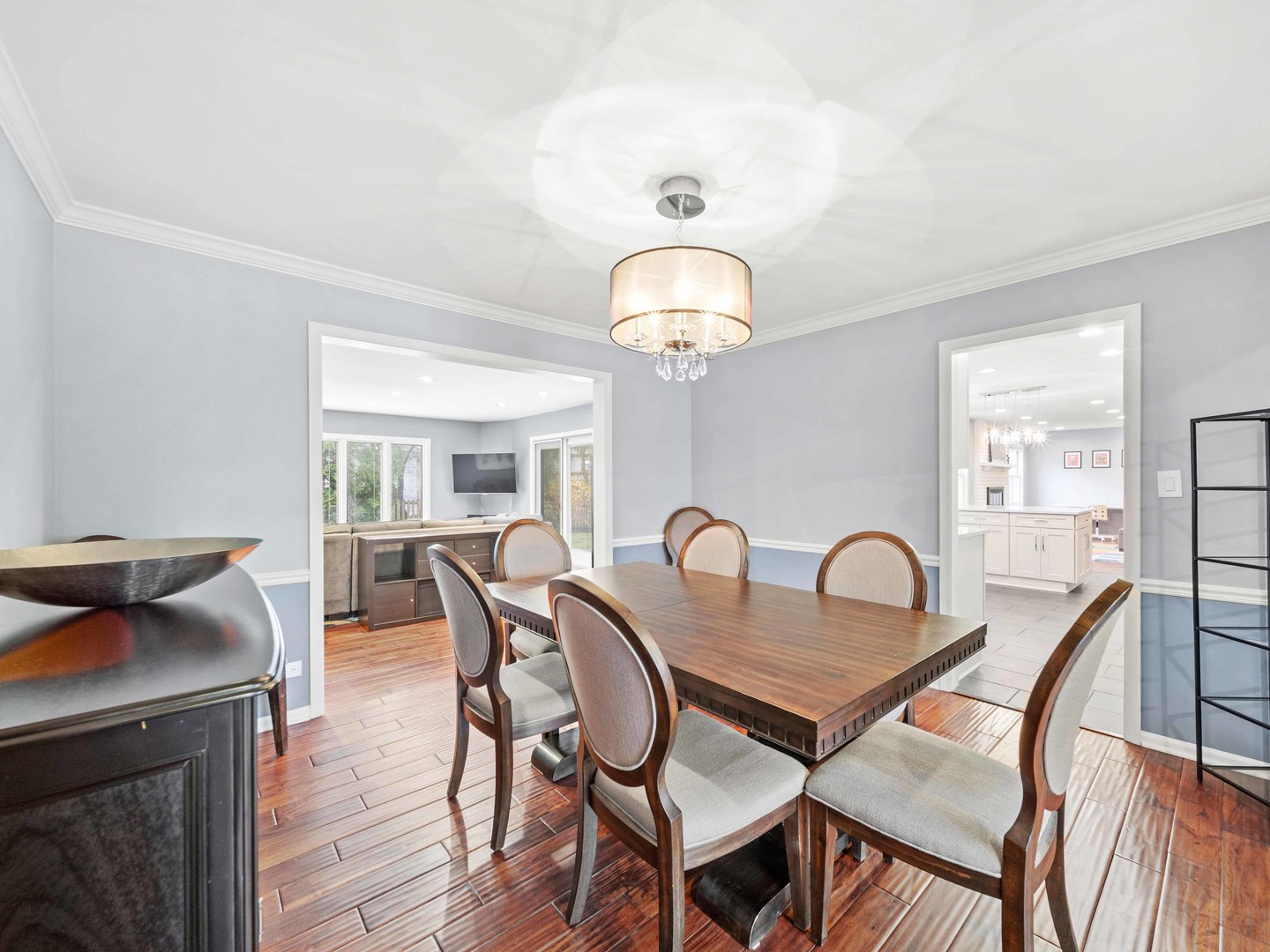 2409 The Strand Northbrook, IL 60062 - Photo 6 of 45