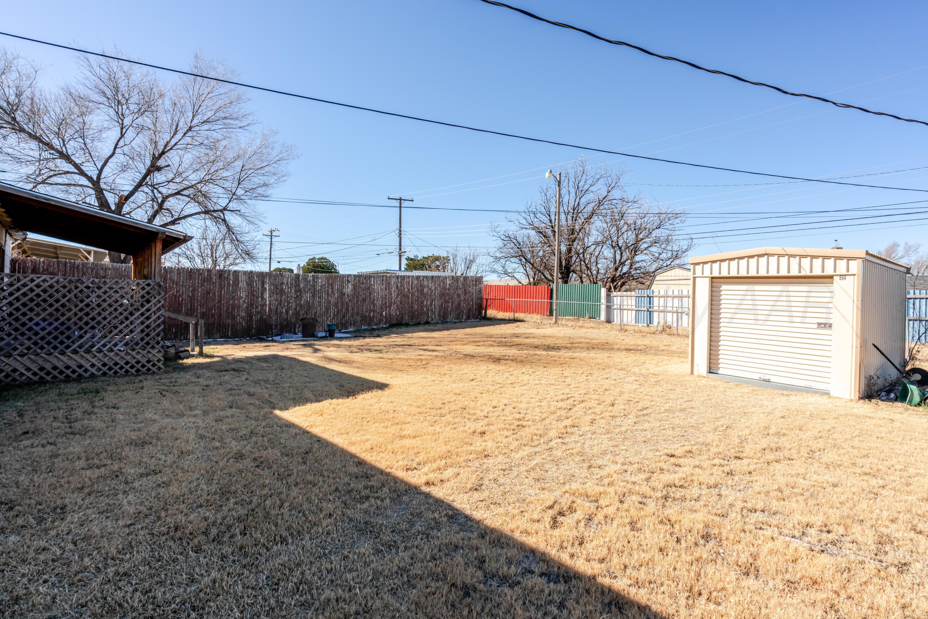 2805 Palm Street Amarillo, TX 79107 - Photo 17 of 17 a view of back yard of the house