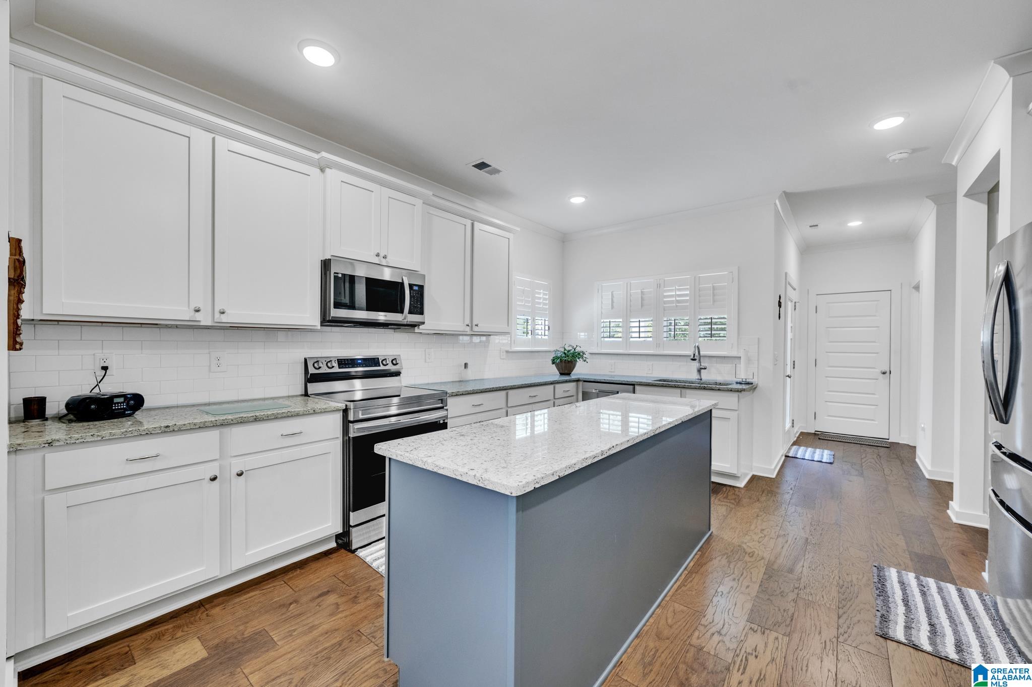 309 Barimore Court Helena, AL 35080 - Photo 2 of 23