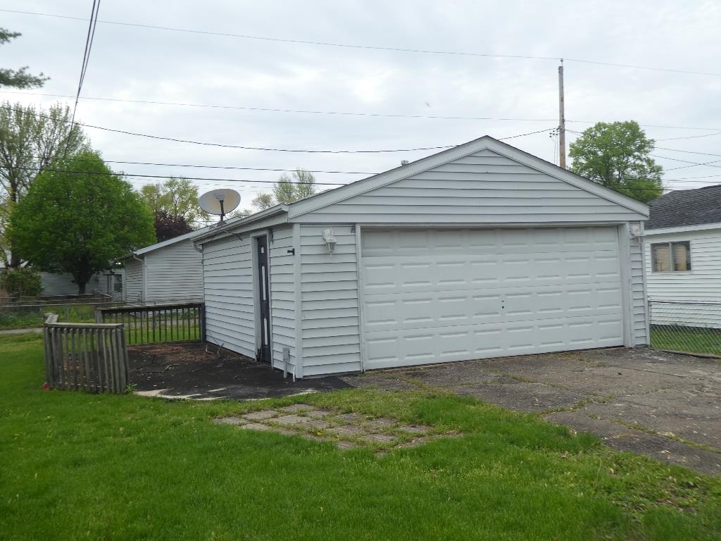 1813 East Keys Avenue Springfield, IL 62702 - Photo 10 of 11