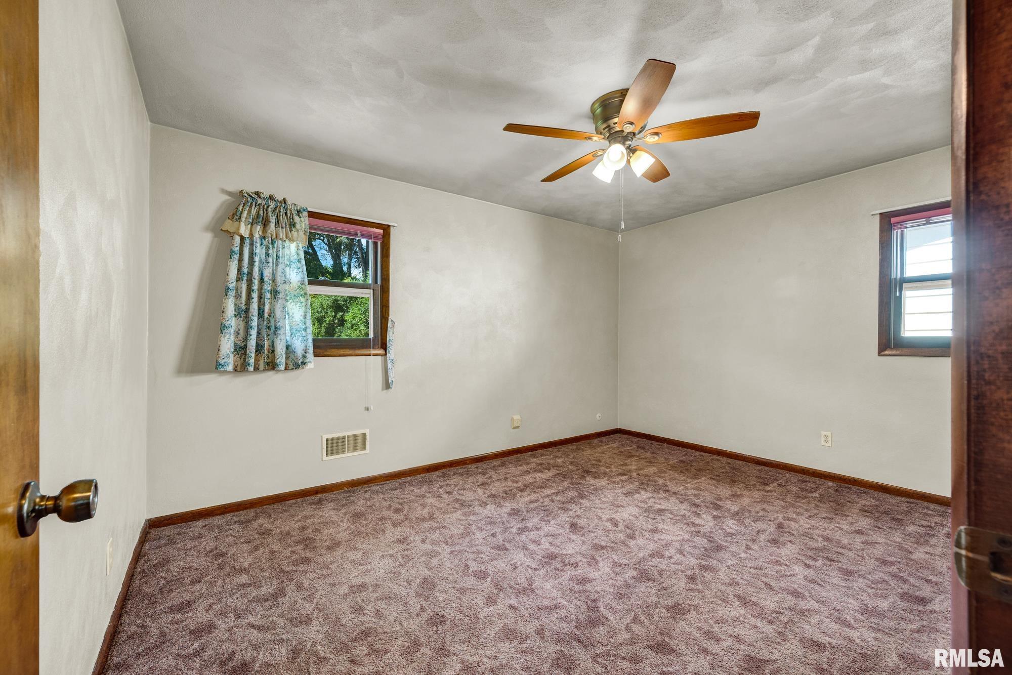 2008 Lighter Street Pekin, IL 61554 - Photo 13 of 27