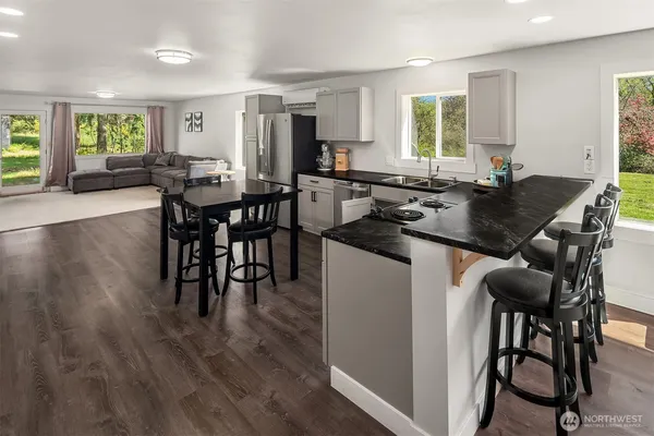 $1,700,000 | 12504 Southwest 232nd Street, Vashon, WA 98070