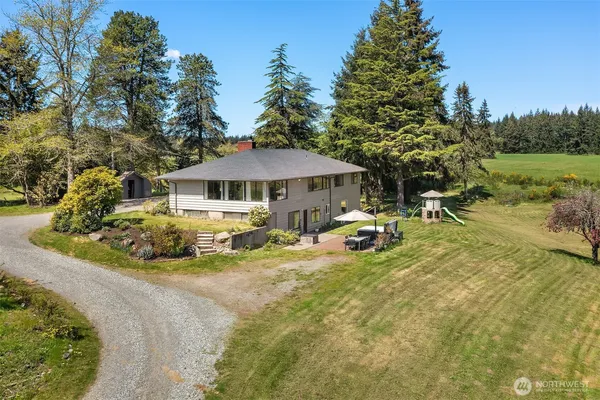 $1,700,000 | 12504 Southwest 232nd Street, Vashon, WA 98070