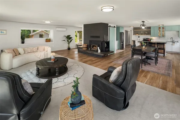 $1,700,000 | 12504 Southwest 232nd Street, Vashon, WA 98070