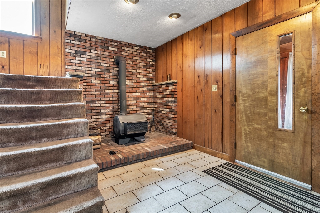 136 Vane Street Revere, MA 02151 - Photo 7 of 30 a view of an entryway