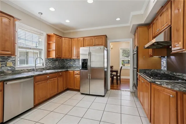 $3,400 | 661 East William David Parkway, Metairie, LA 70005