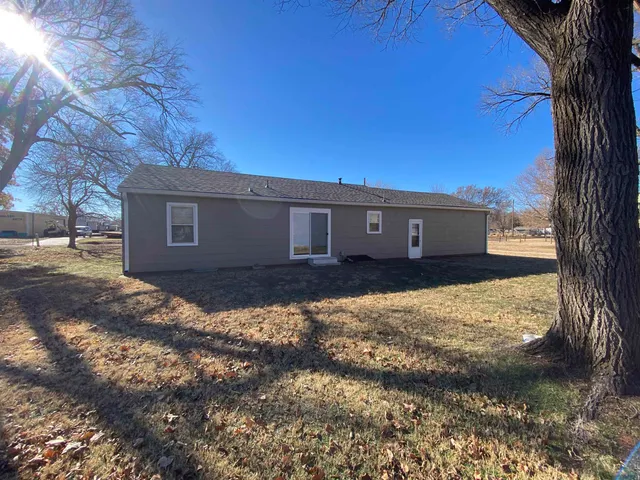 $79,500 | 904 East 8th Street, Harper, KS 67058