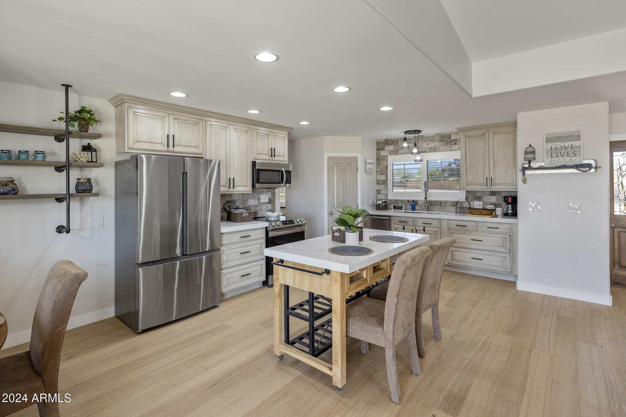 1505 East Cloud Road Phoenix, AZ 85086 - Photo 1 of 34 D46A3233
